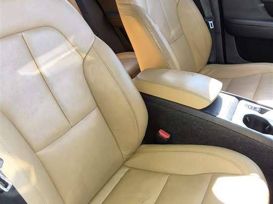 VOLVO-XC40-2.0 T5 GASOLINA MOMENTUM AWD GEARTRONIC VOLVO-XC40-2018