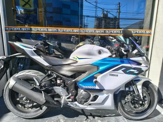 YAMAHA YZF R3 ABS CONNECTED YAMAHA YZF R3 ABS CONNECTED