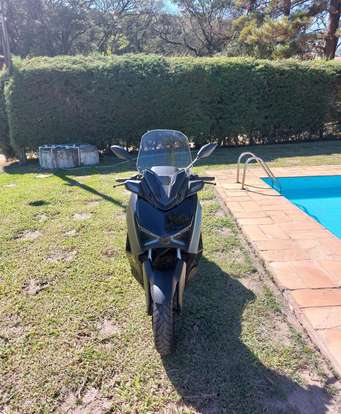 YAMAHA-XMAX 250 CONNECTED ABS YAMAHA-XMAX 250 CONNECTED ABS-2025