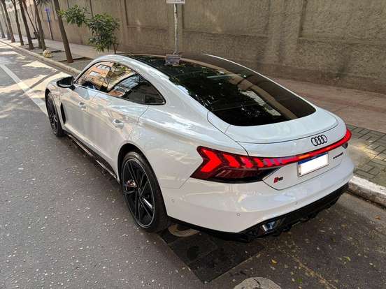 AUDI-RS E-TRON GT-ELÉTRICO QUATTRO AUDI-RS E-TRON GT-2021