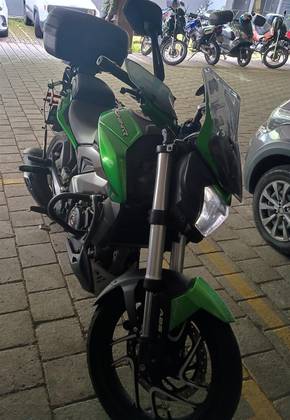 BAJAJ DOMINAR 400 
