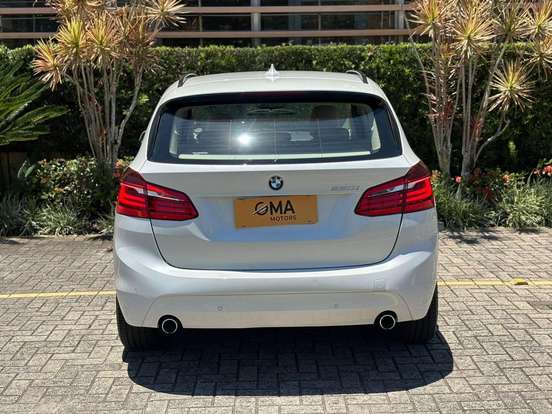 BMW-220i-2.0 CAT GP 16V TURBO ACTIVEFLEX 4P AUTOMÁTICO BMW-220i-2015