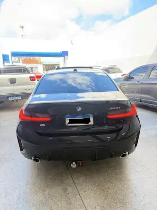 BMW-320i-2025
