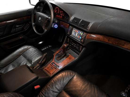 BMW-528i-2.8 SEDAN 24V GASOLINA 4P MANUAL BMW-528i-1998