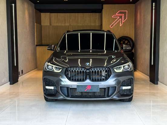 BMW-X1-2022