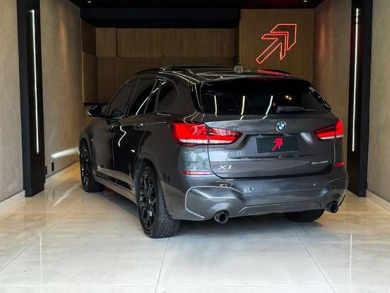 BMW-X1-2022