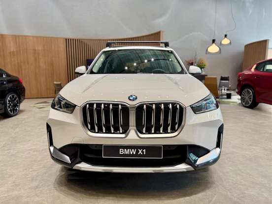 BMW-X1-2.0 16V TURBO GASOLINA SDRIVE20I X-LINE STEPTRONIC BMW-X1-2025
