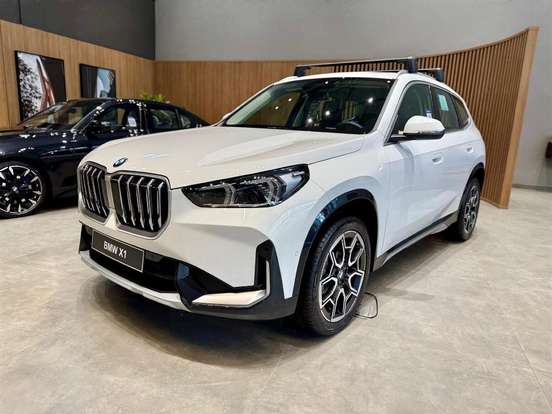 BMW-X1-2.0 16V TURBO GASOLINA SDRIVE20I X-LINE STEPTRONIC BMW-X1-2025