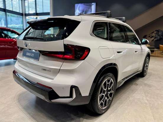 BMW-X1-2025