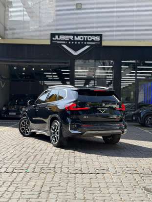 BMW-X1-2022