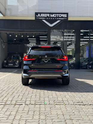 BMW-X1-2022