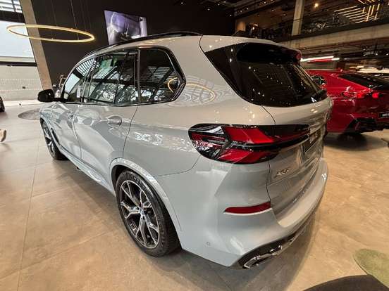 BMW-X5-2025
