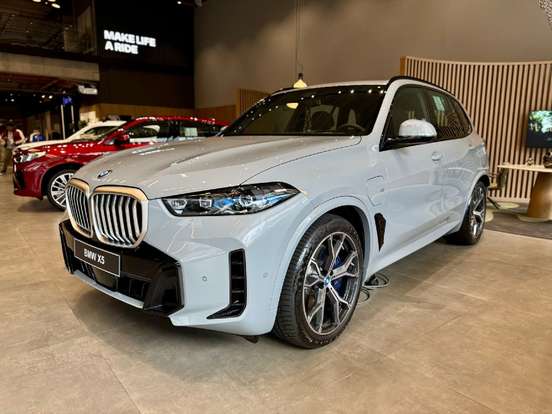 BMW-X5-3.0 I6 TURBO HÍBRIDO XDRIVE50E M SPORT AUTOMÁTICO BMW-X5-2025