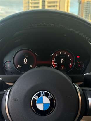 BMW-320i-2018