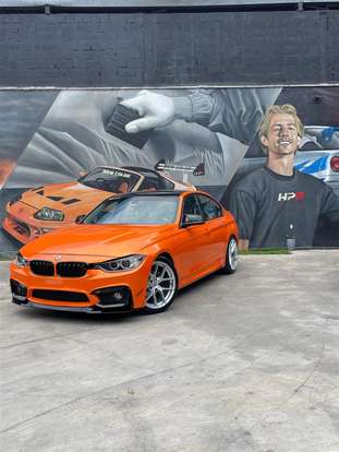 BMW-320i-2012
