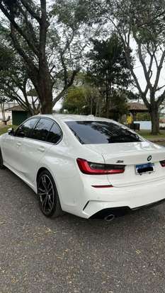 BMW-330e-2021