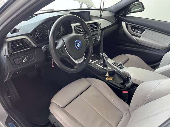 BMW-335i-2012