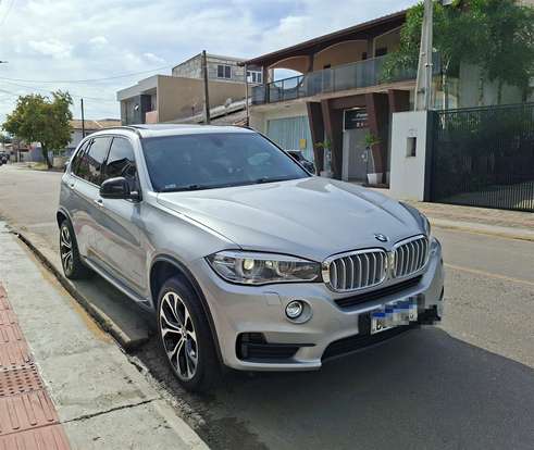 BMW-X5-3.0 FULL 4X4 35I 6 CILINDROS 24V GASOLINA 4P AUTOMÁTICO BMW-X5-2015
