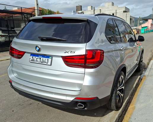 BMW-X5-2015