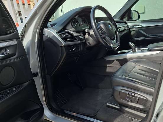 BMW-X5-3.0 FULL 4X4 35I 6 CILINDROS 24V GASOLINA 4P AUTOMÁTICO BMW-X5-2015