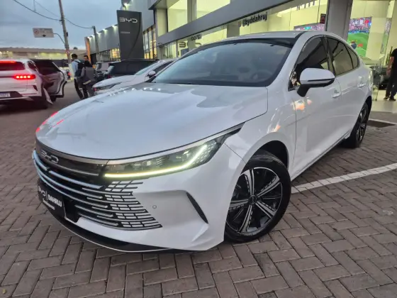 BYD KING 1.5 DM-I PHEV GS AUTOMÁTICO BYD KING 1.5 DM-I PHEV GS AUTOMÁTICO