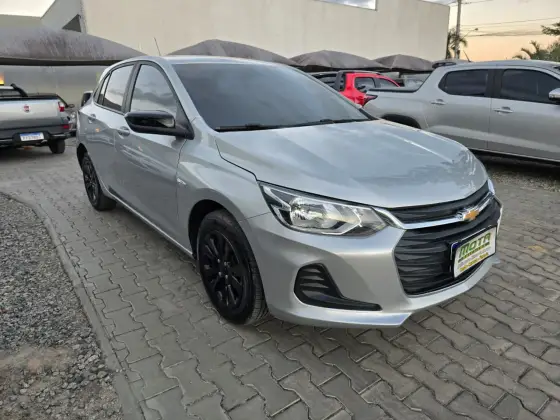 CHEVROLET ONIX 1.0 TURBO FLEX PLUS LT MANUAL CHEVROLET ONIX 1.0 TURBO FLEX PLUS LT MANUAL