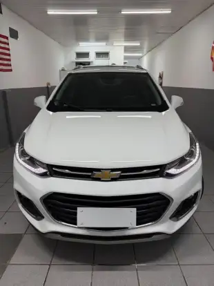 CHEVROLET-TRACKER-2019
