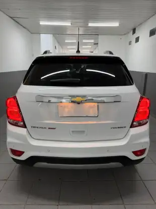 CHEVROLET-TRACKER-2019