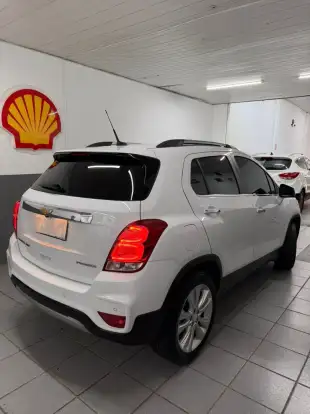 CHEVROLET-TRACKER-2019