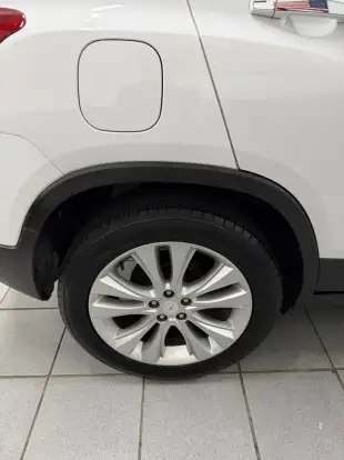 CHEVROLET-TRACKER-2019