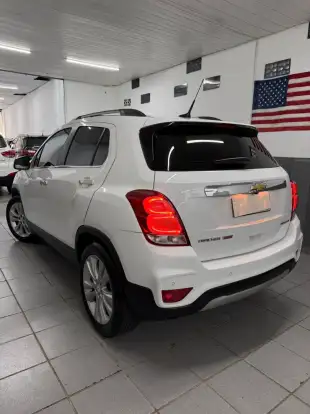 CHEVROLET-TRACKER-2019