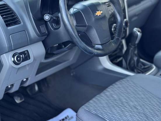 CHEVROLET-S10-2.4 LT 4X2 CD 8V FLEX 4P MANUAL CHEVROLET-S10-2013