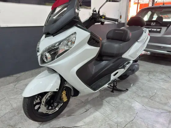 DAFRA MAXSYM 400i DAFRA MAXSYM 400i