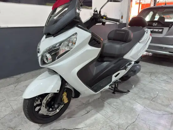 DAFRA-MAXSYM 400i-2021