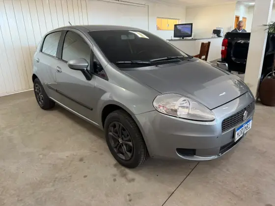 FIAT PUNTO 1.4 ATTRACTIVE 8V FLEX 4P MANUAL FIAT PUNTO 1.4 ATTRACTIVE 8V FLEX 4P MANUAL