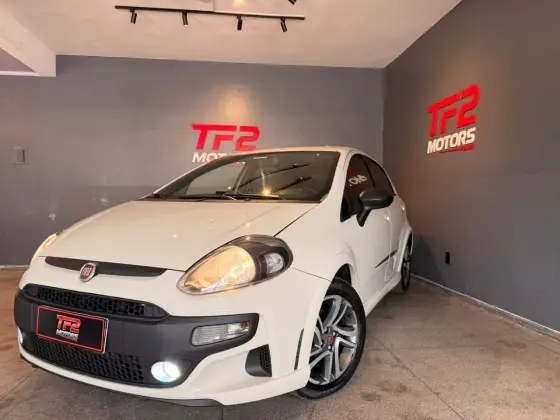 FIAT PUNTO 1.8 BLACKMOTION 16V FLEX 4P MANUAL FIAT PUNTO 1.8 BLACKMOTION 16V FLEX 4P MANUAL