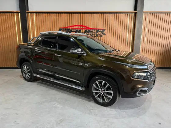 FIAT TORO 2.0 16V TURBO DIESEL VOLCANO 4WD AT9 FIAT TORO 2.0 16V TURBO DIESEL VOLCANO 4WD AT9