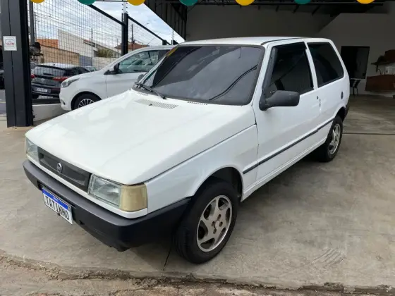FIAT UNO 1.0 MPI MILLE FIRE 8V ÁLCOOL 2P MANUAL FIAT UNO 1.0 MPI MILLE FIRE 8V ÁLCOOL 2P MANUAL