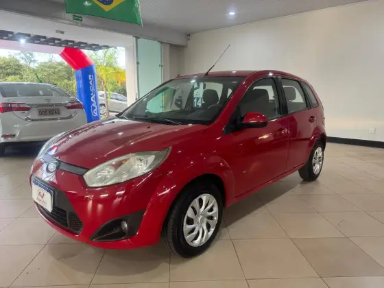 FORD FIESTA 1.0 ROCAM HATCH 8V FLEX 4P MANUAL FORD FIESTA 1.0 ROCAM HATCH 8V FLEX 4P MANUAL