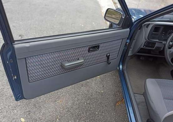 FORD-ESCORT-1995