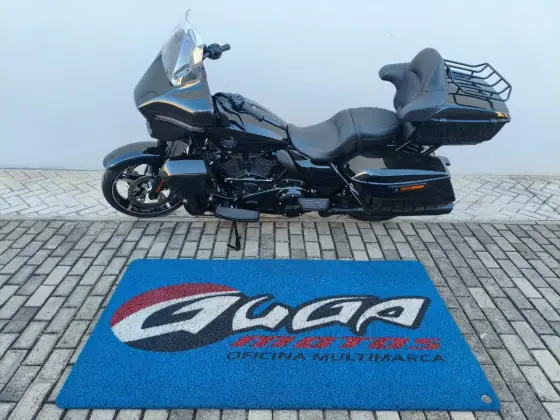 HARLEY-DAVIDSON STREET GLIDE ULTRA 