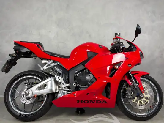 HONDA-CBR 600RR HONDA-CBR 600RR-2013