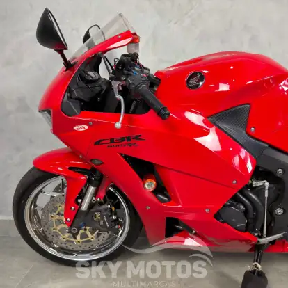 HONDA-CBR 600RR-2013