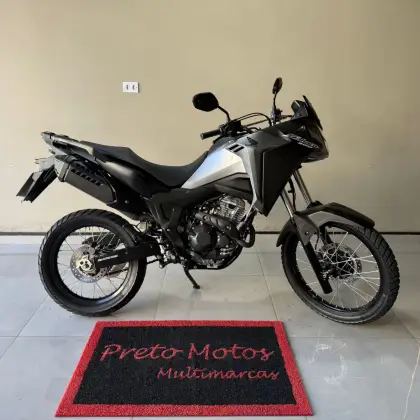 HONDA XRE 300 SAHARA HONDA XRE 300 SAHARA