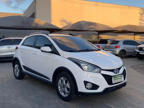 HYUNDAI HB20 1.6 PREMIUM 16V FLEX 4P AUTOMÁTICO HYUNDAI HB20 1.6 PREMIUM 16V FLEX 4P AUTOMÁTICO