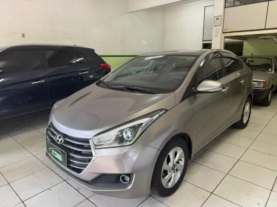 HYUNDAI HB20S 1.6 PREMIUM 16V FLEX 4P AUTOMÁTICO HYUNDAI HB20S 1.6 PREMIUM 16V FLEX 4P AUTOMÁTICO