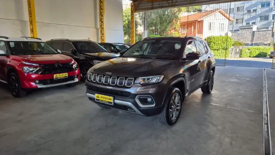 JEEP COMPASS 2.0 TD350 TURBO DIESEL LONGITUDE AT9 JEEP COMPASS 2.0 TD350 TURBO DIESEL LONGITUDE AT9