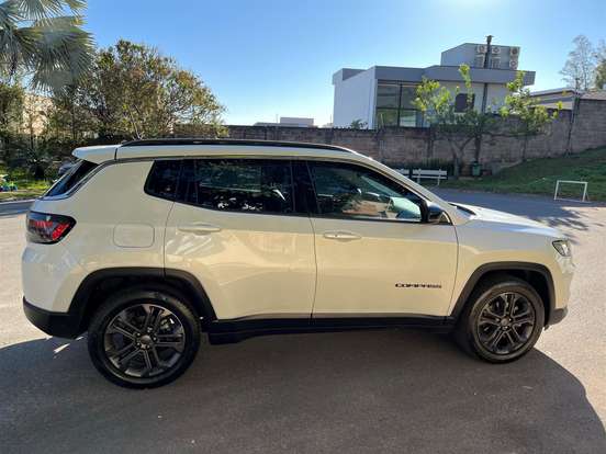 JEEP-COMPASS-2025