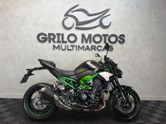 KAWASAKI Z900 