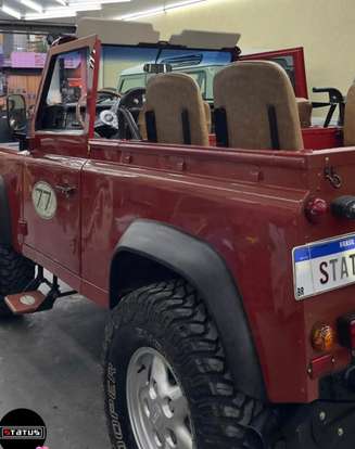 LAND ROVER-DEFENDER-1997